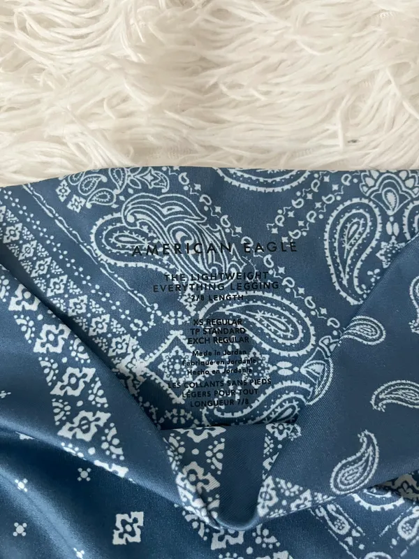 Crossover Bandana Print Leggings - Image 3