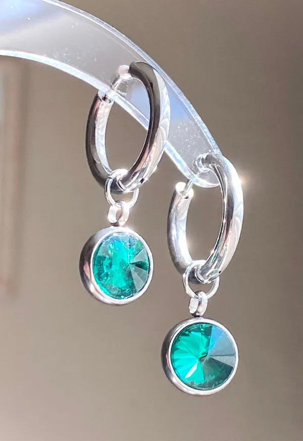 Handmade gold tone stainless steel green simple minimalist hoop earrings💚 - Image 8