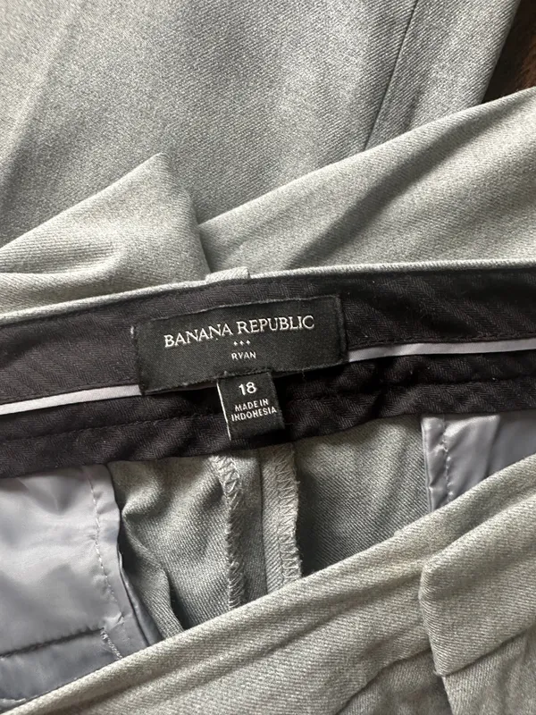 Banana Republic Ryan Grey Dress Pants - Image 3