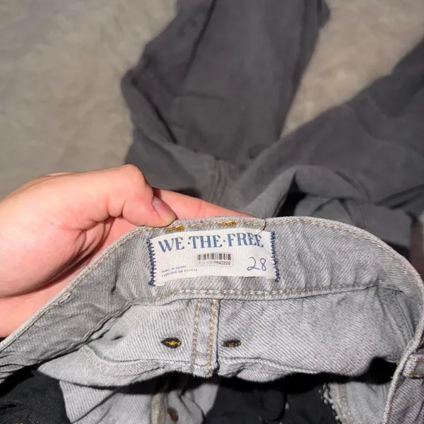 We The Free Good Luck Mid Rise Barrel Jeans in Falcon Grey Size 28 NWOT - Image 5