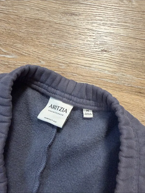 Aritzia Slate Gray Fleece Athletic Shorts - Image 4