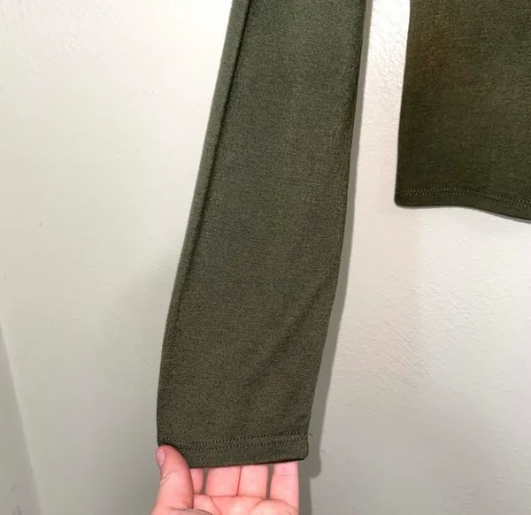 Garage Cropped Tee Solid Olive Green Long Sleeve Crew Neck Basic - Image 4