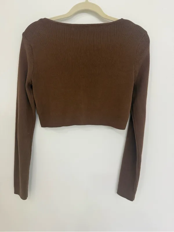 Brandy Melville Brown Cropped Button-Front Long Sleeve Top - Image 2