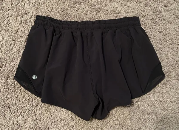 Lululemon ‼️ Hotty Hot Short II 2.5"‼️ - Image 9