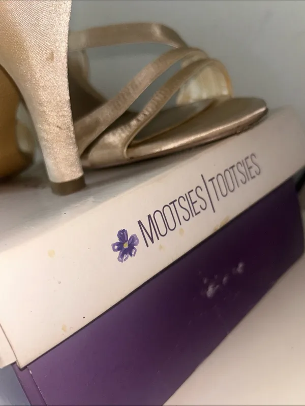 Mootsies Tootsies Vintage Phantom Champagne Strappy Leather Slingback Heels - Image 7