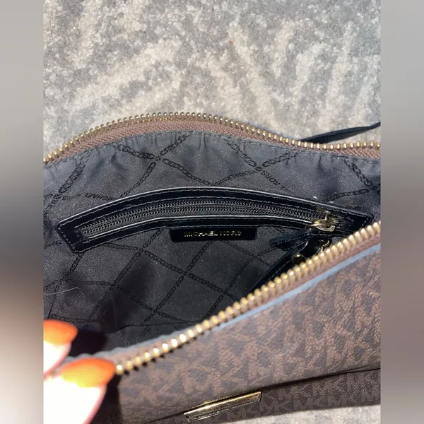 Michael Kors Dark Brown Crossbody Bag - Image 5