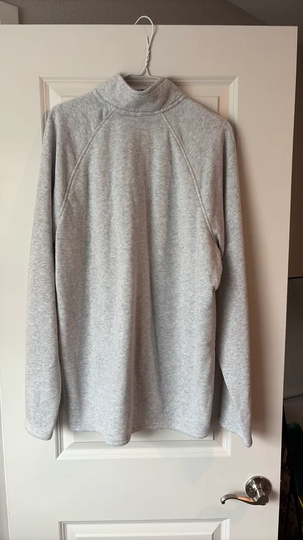 Grey Fleece Quarter - Image 3