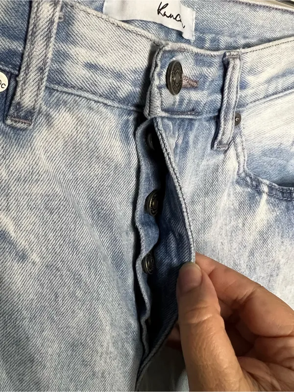 Kancan High Rise Button Fly Distressed Acid Wash Straight Leg Denim Jeans‎ - Image 6