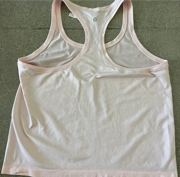 Lululemon Athletica Strawberry Milkshake Swiftly Tank - Race Length - Image 4