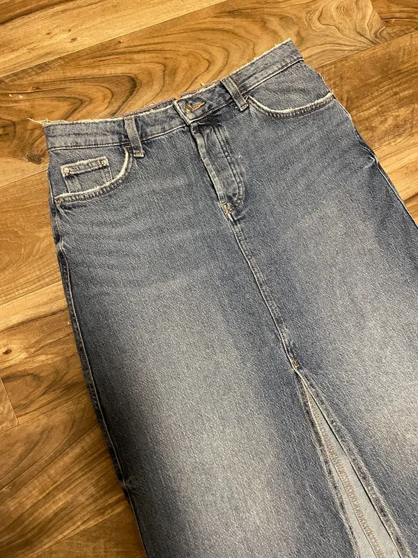 ZARA Denim High-Waist Blue Denim Maxi Skirt with Front Slit Jean Skirt Z1975 Size Med - Image 4