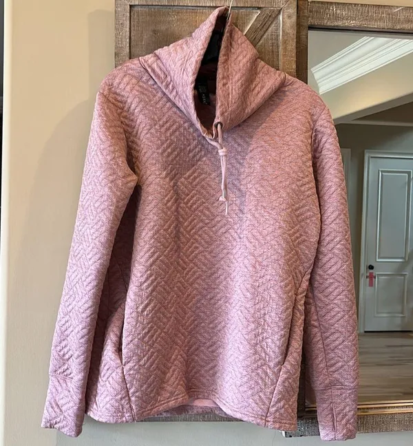 Rose Pink Quilted Pullover Womens Medium - Image 4