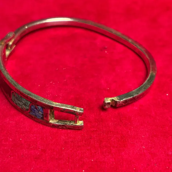 Vintage Mexican Alpaca Silver Hinged Bangle with Turquoise & Lapis Inlay 5 3/4” - Image 3