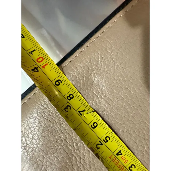 Marc Jacobs Beige Leather Wallet Snap‎ Closure Card Holder Zip Pocket - Image 8