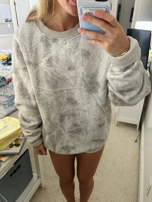 Comfrt Hoodie - Image 4