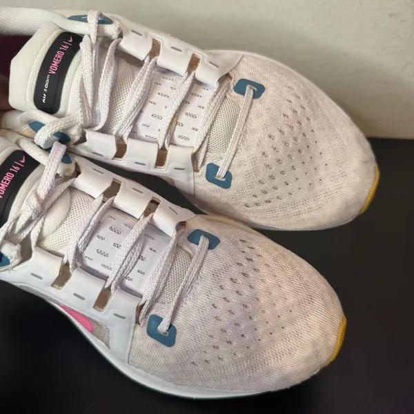 Nike Air Zoom Vomero‎ 16 Womens Size 8 White Pink Running Shoes Athleisure - Image 9
