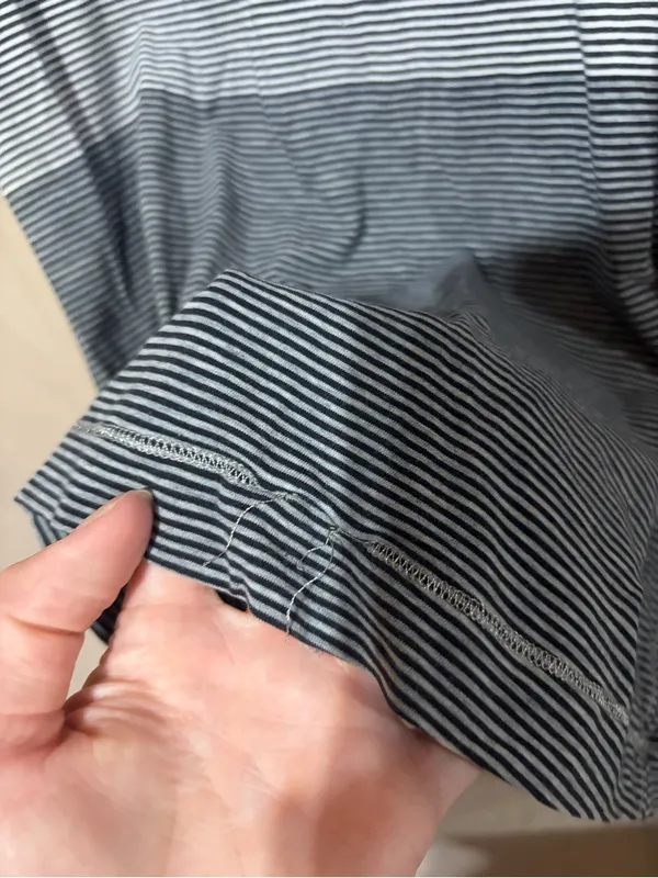 Lululemon T-shirt - Image 2