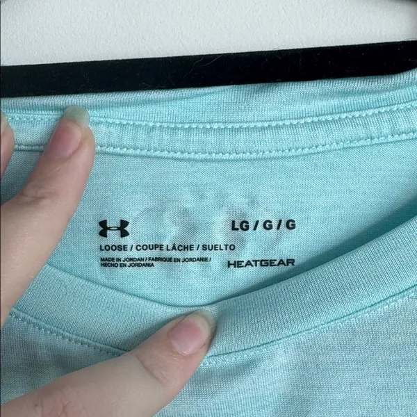 Under Armour Women's Short Sleeve Tee in Aqua with White Logo Size L - Image 4