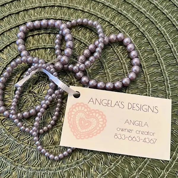 NWT Angelas Designs 6 handmade lavender faux pearl bracelets great for stacking - Image 3
