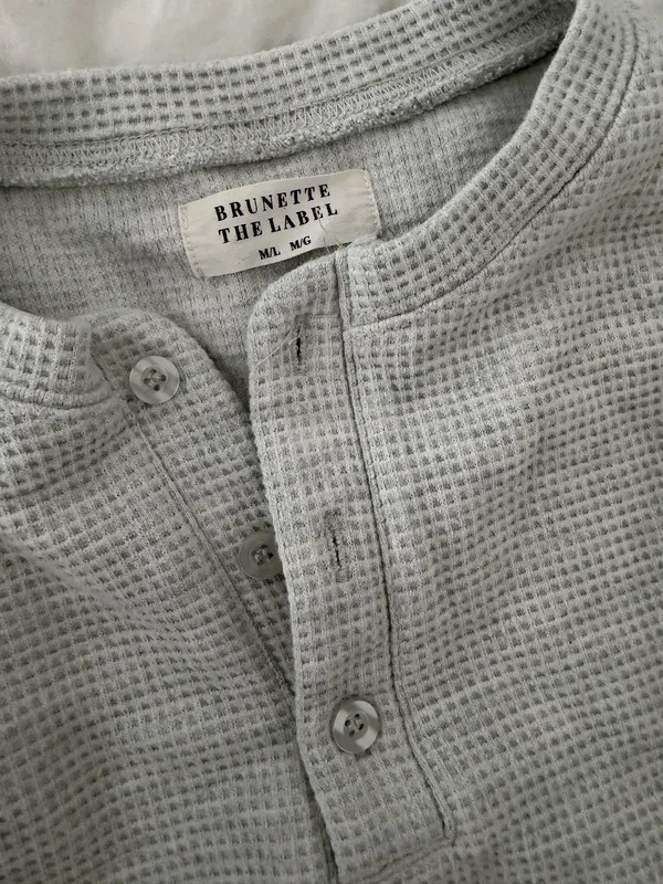 Gray Henley Size M - Image 2
