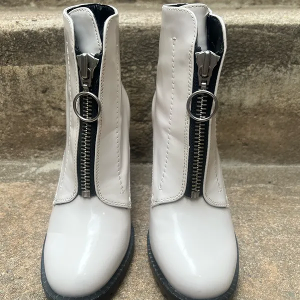 BCBGeneration White Ankle Boots with Zipper Detail - Image 3
