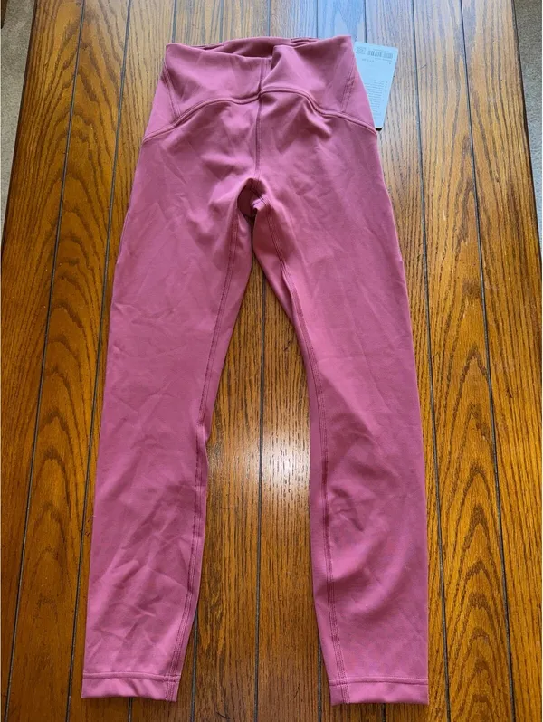 Lululemon Instill High Rise 25” Mulled Wine Size 4 NWT - Image 3