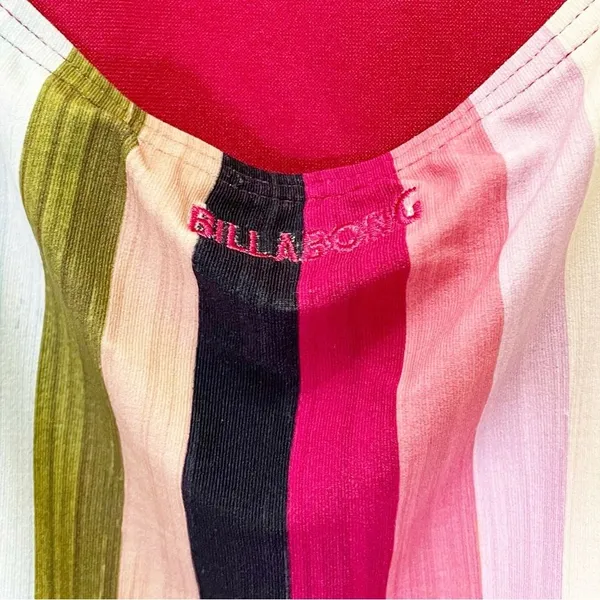 NWT Billabong Sun Quest One Piece Swimsuit Red Pink Multi Stripe Size XL New - Image 9