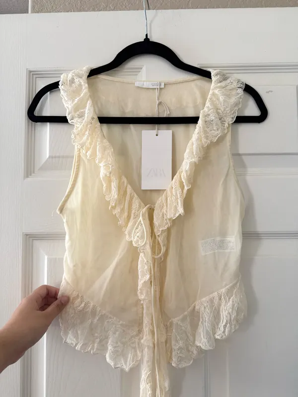BNWT Zara Cream Ruffled Lace Top   - Image 8