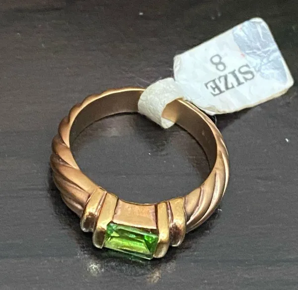 Vintage Emerald Green Birthstone Cubic Zirconia CZ Rope Gold-plated Ring Size 8 - Image 3