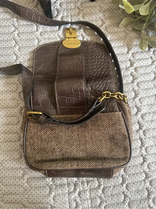 Vintage Chaps Brown and Tan Crossbody Saddle Bag with Gold-Tone Lock - Image 6