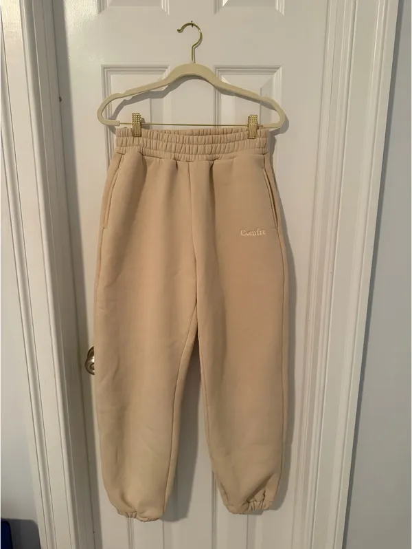 Tan Comfrt hoodie and sweatpants set - Image 3