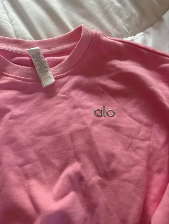 Alo accolade pink crop sweatshirt small - Image 2