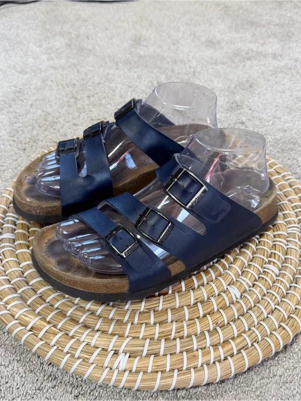 Betula by Birkenstock Women’s Licensed Leo Soft Birko-Flor Sandals 38/US 7 - Image 3