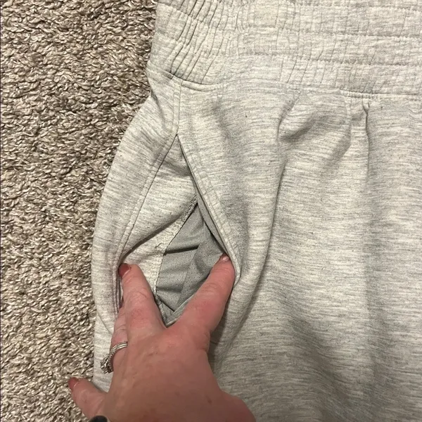 Abercrombie & Fitch YPB Neoknit Women's Gray‎ Jogger Sweatpants Medium - Image 6