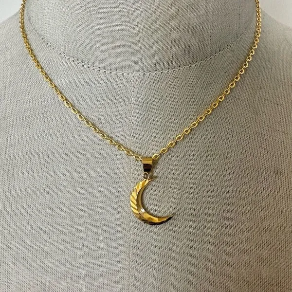 Gold tone Crescent Moon Necklace - Image 3