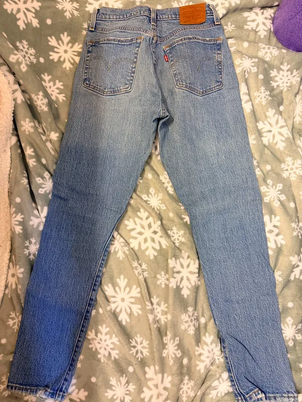 501 High-Rise Levi’s Skinny Jeans - Image 2