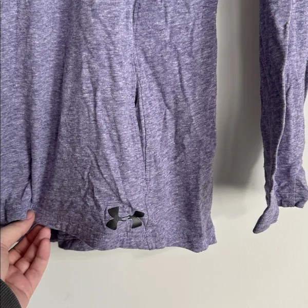 Under Armour Hoodie Size M - Image 2
