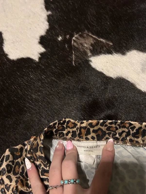 Saints & hearts boutique cheetah print bell bottom - Image 3