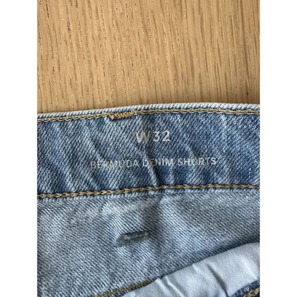 Boden women's Bermuda Denim Short Size 32 2630 - Image 7