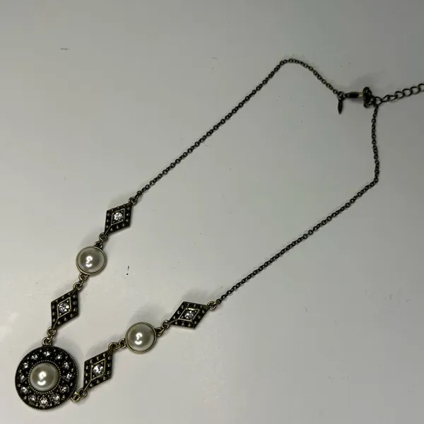 Avon Vintage Style Pearlesque Necklace Faux Pearl Rhinestone Pendant Sac - Image 5
