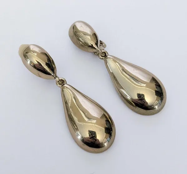 Vintage Clip On Earrings Statement Gold Tone Dangle Chunky - Image 2