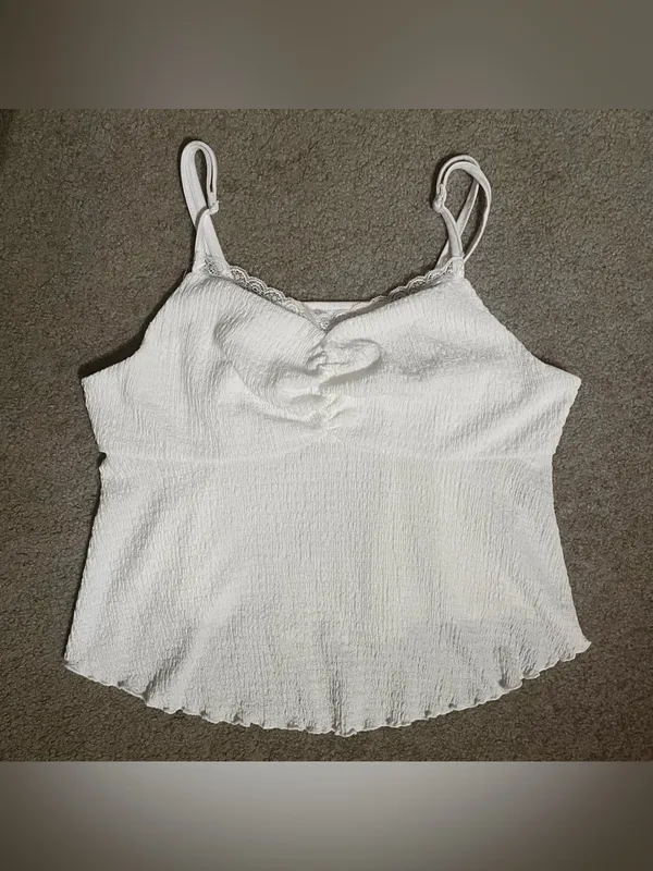 SHEIN White Textured Lace-Trim Summer Tank Top - Image 3