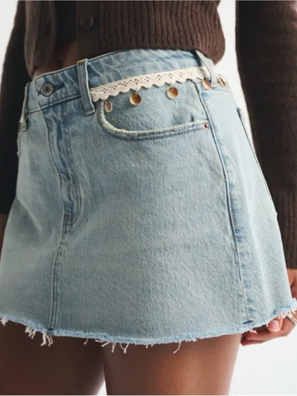 NWT Abercrombie & Fitch Curve Love Mid Rise Denim Mini Skirt Size 32 - Image 2