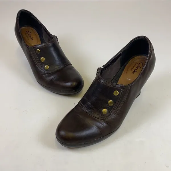 Clarks Artisan Brown Leather High Heel Clogs Size 8.5 A3‎ - Image 4