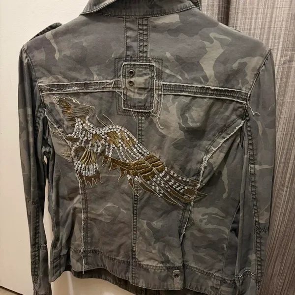pre-owned Vintage Picasso P.J. brand camouflage jacket with a phoenix bird embroidery detail - Image 4