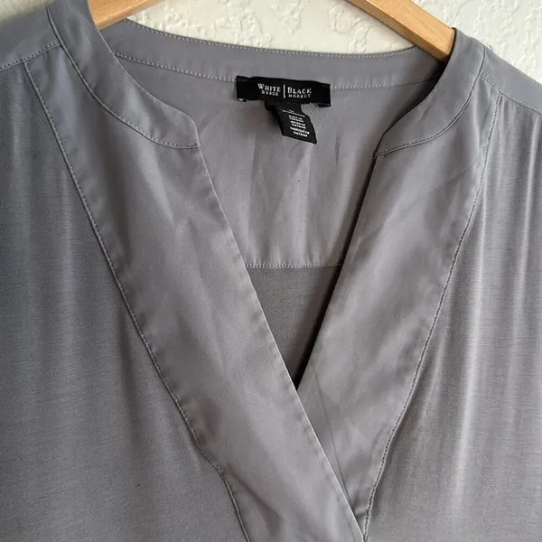 White House | Black Market Gray Blouse V Neck Medium Long Sleeve Minimalist Rayon Office Capsule - Image 2