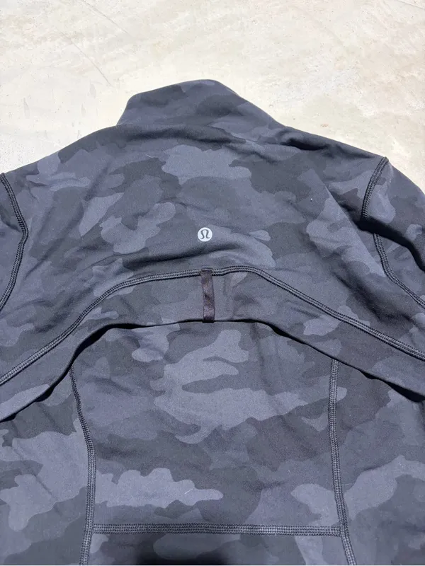 Lululemon Black Camo Zip-Up define Jacket LOGO 10 - Image 6