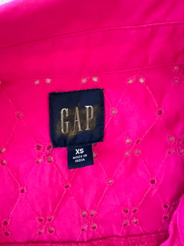 Gap Hot Pink Eyelet Button Up  - Image 5