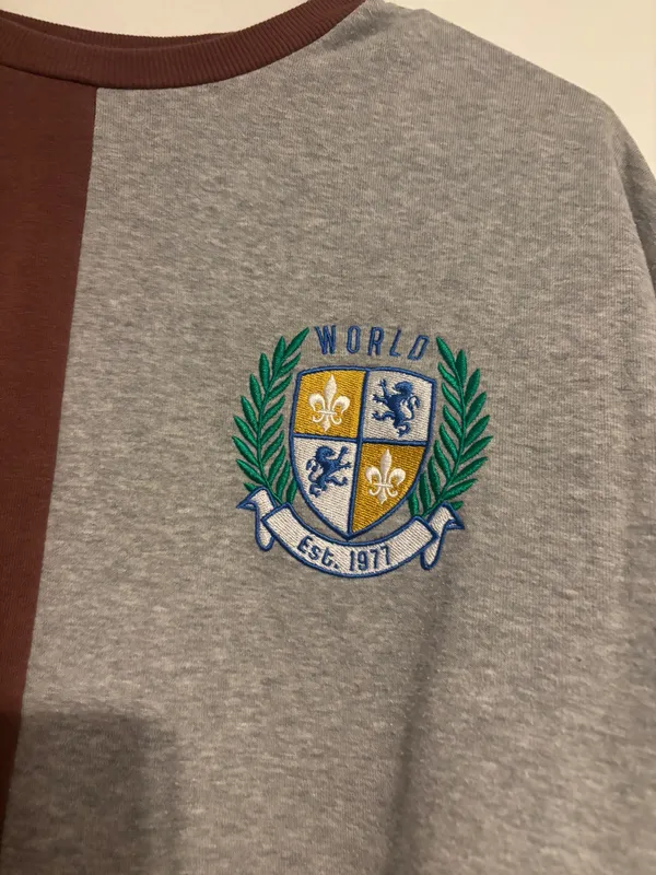 Buckle Graphic Crewneck Sweatshirt - Image 3