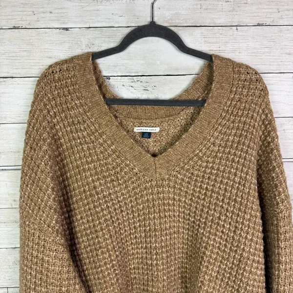 American Eagle Waffle Knit V Neck Sweater Size Large - Image 2