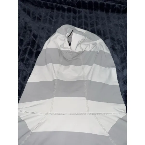 Lululemon Women's Hoodie Sweatshirt Gray White Striped COWL Size 8 - Image 8